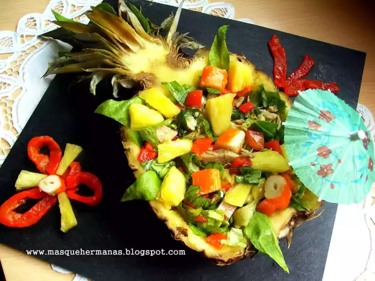 ENSALADA TROPICAL en PIÑA NATURAL - foto 3
