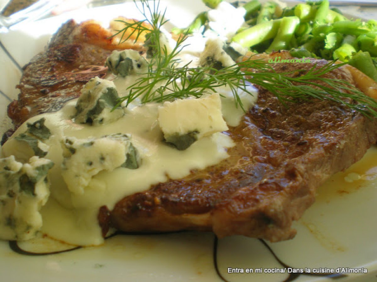 Entrecot de ternera al roquefort / entrecote de boeuf au roquefort