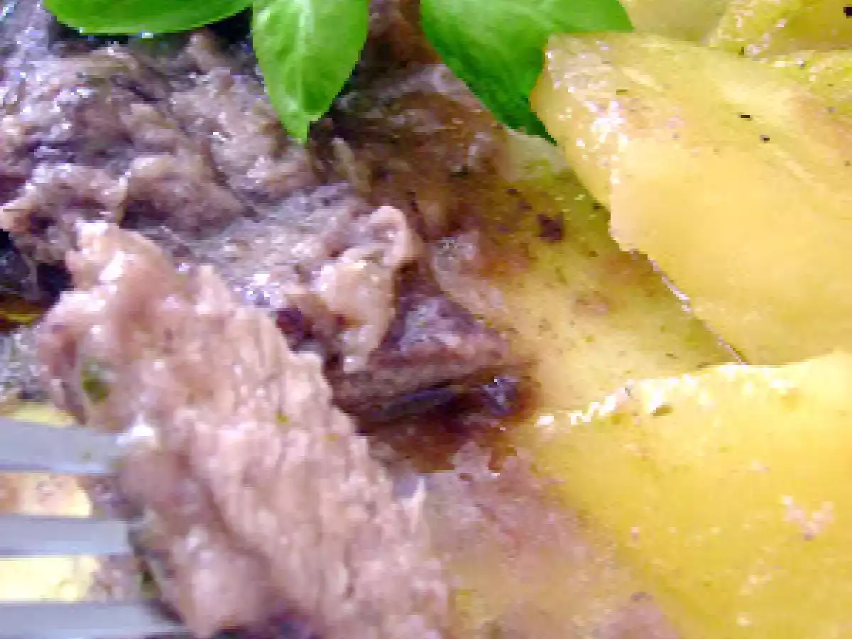 Escalopines de Jabalì del Carso con Manzanas Verdes en Almibar de Albahaca