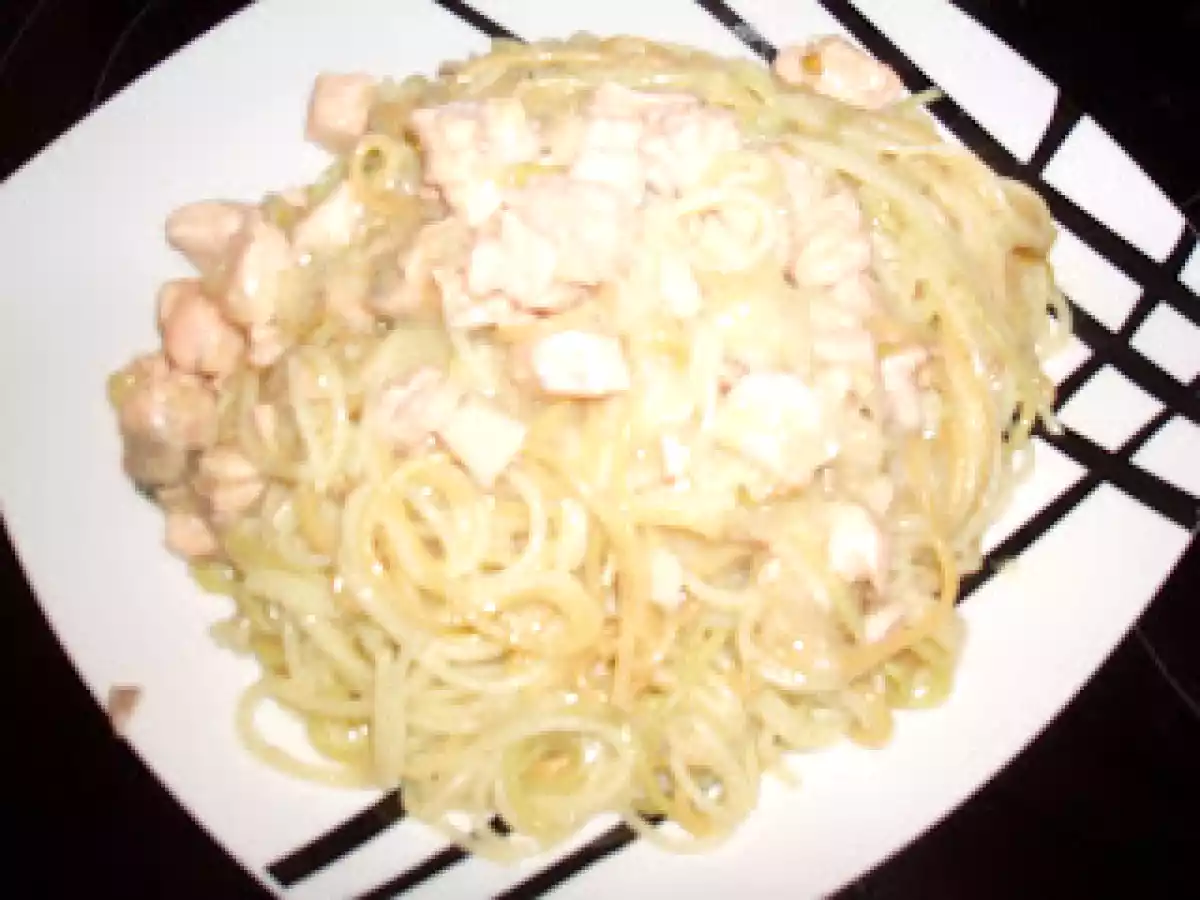 Espaguetis al cava con salmón