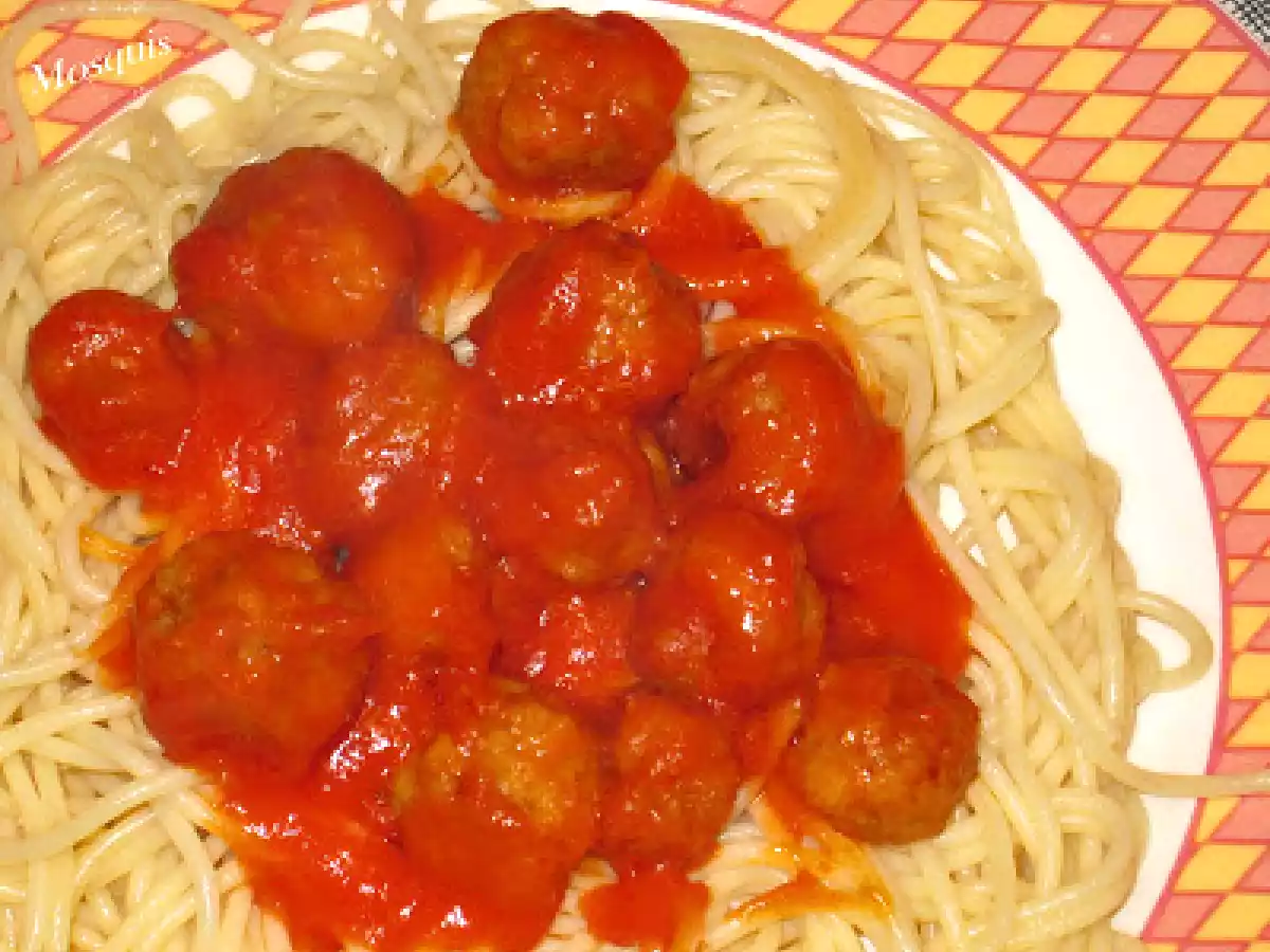 Espaguetis con albóndigas mignon..y otras cosillas - foto 2