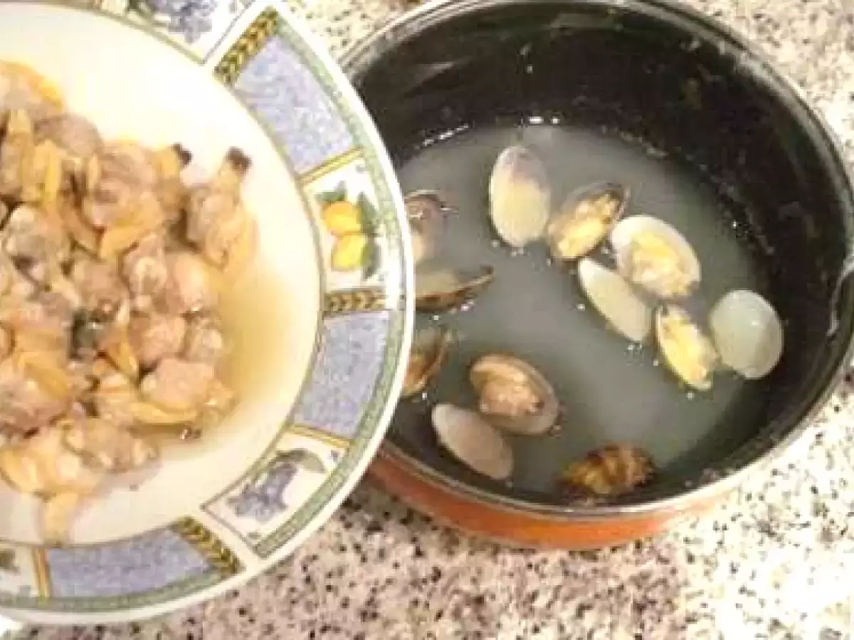 Espaguetis con almejas - Recetas de Nápoles - foto 5