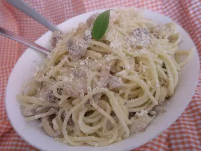 espaguetis con anchoas y setas
