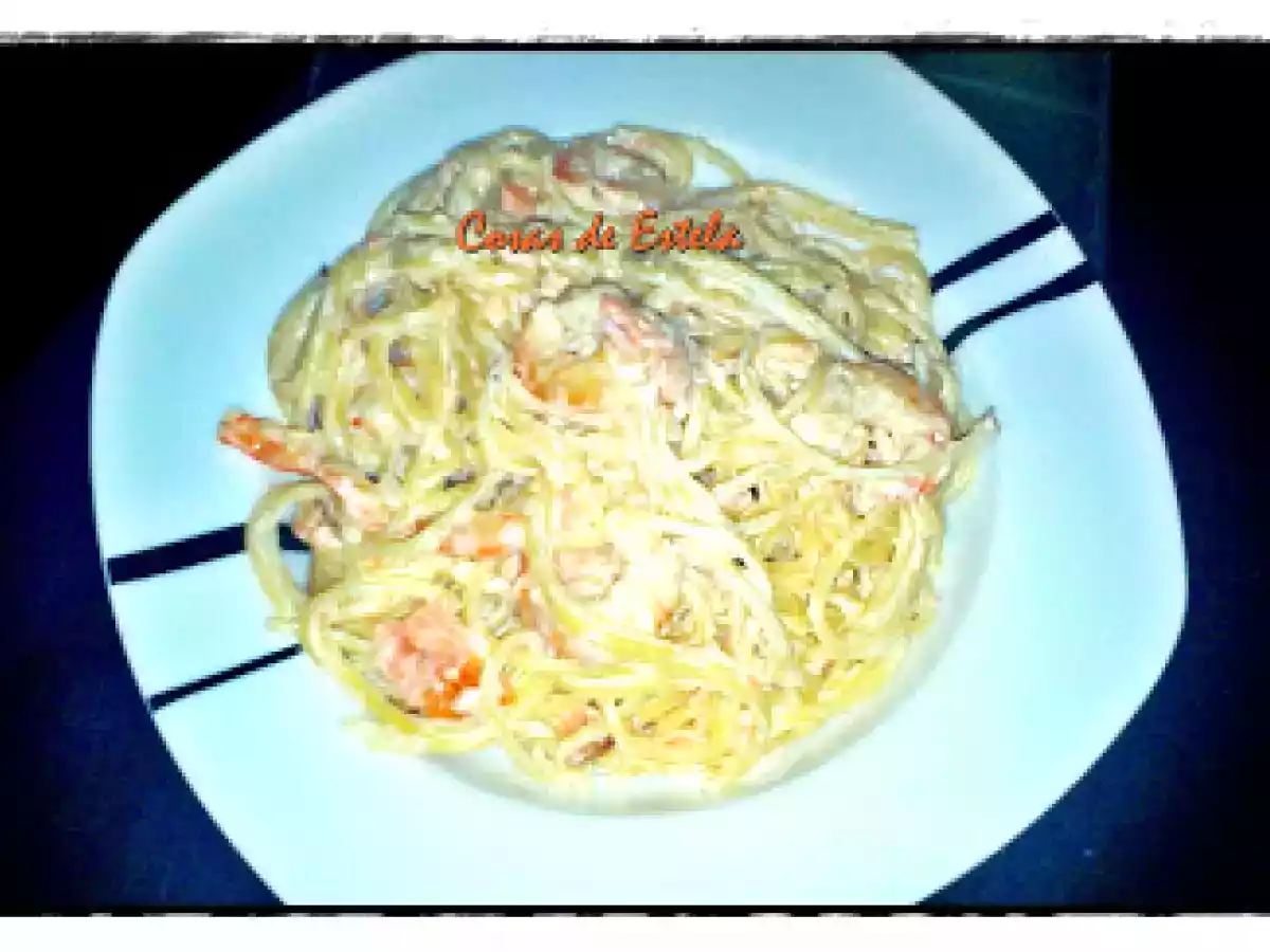 Espaguetis con salmón y gambas - foto 2