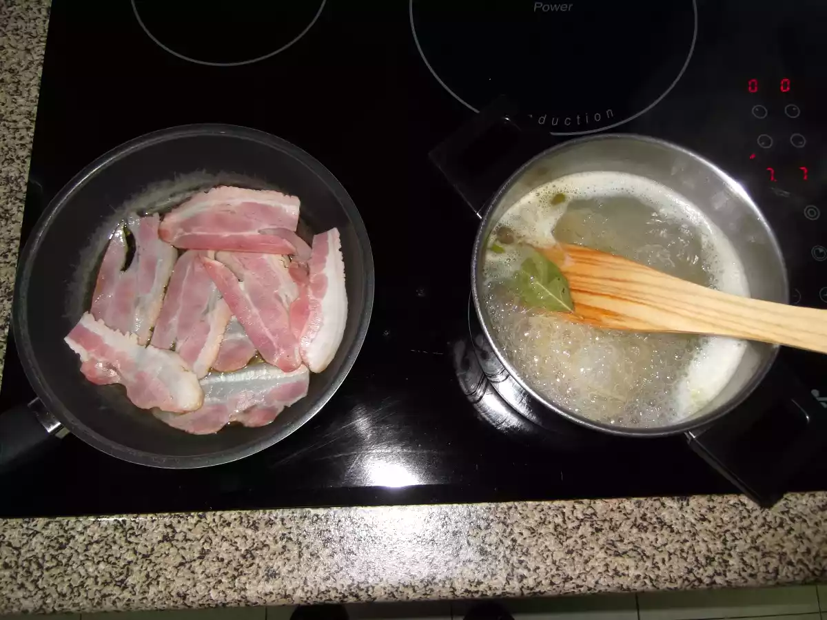 ESPAGUETTIS CON SALSA DE REQUESÓN Y BACON - foto 3