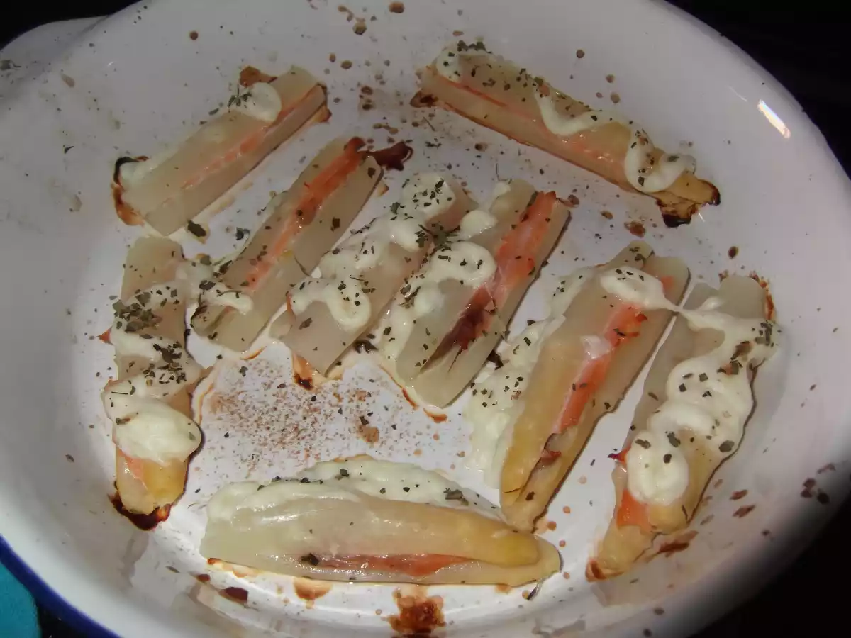 Esparragos rellenos de salmon ahumado