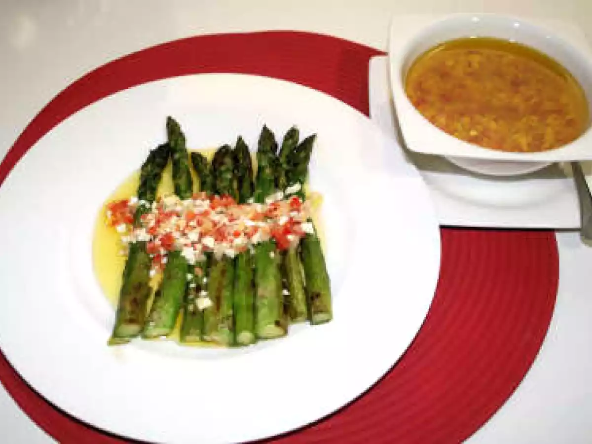 Espárragos trigueros con Vinagreta