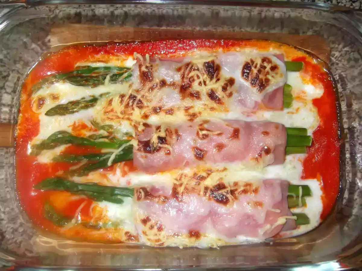 ESPÁRRAGOS VERDES CON BECHAMEL