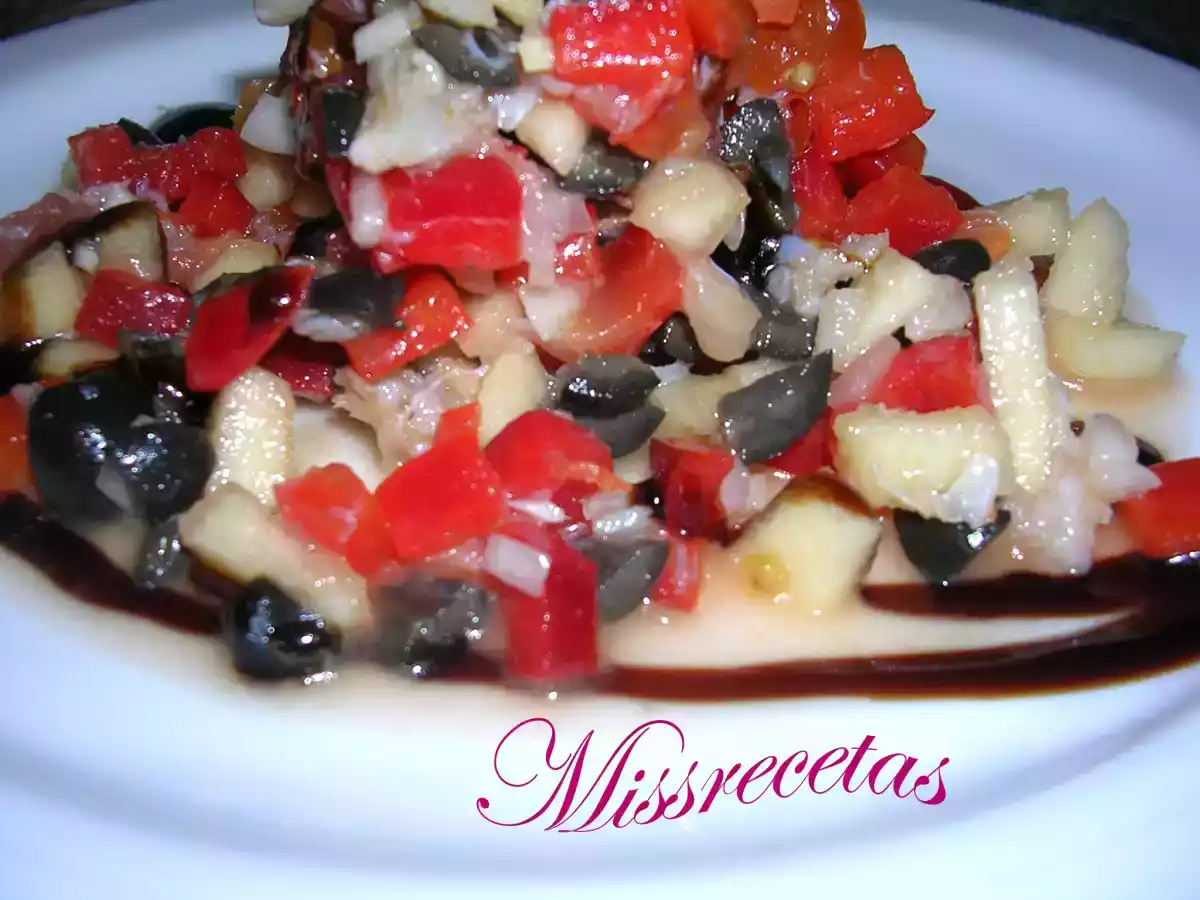 Esqueixada de bacalao.