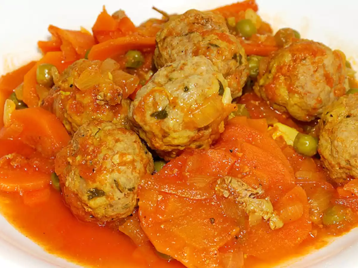 Estofado de albóndigas (Fussioncook)