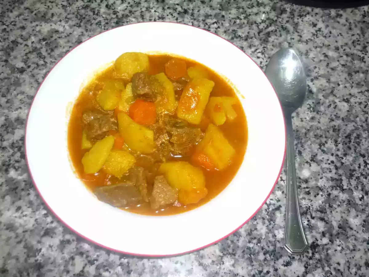 Estofado de Carne con Patatas