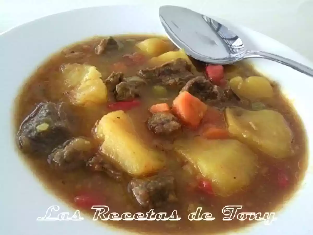 Estofado de patatas con carne de ternera (en olla expres)