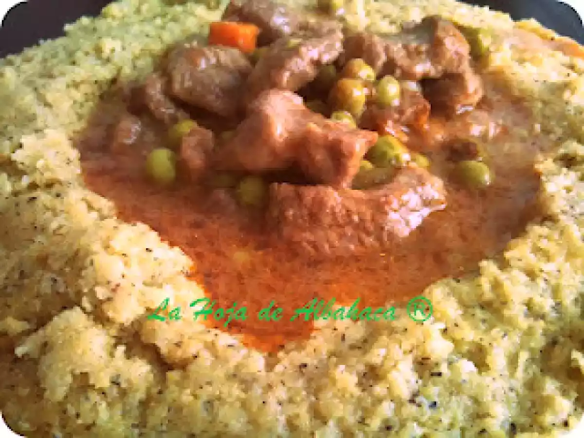 Estofado de ternera con guisantes y polenta taragna – Spezzatino con piselli e polenta taragna - foto 5