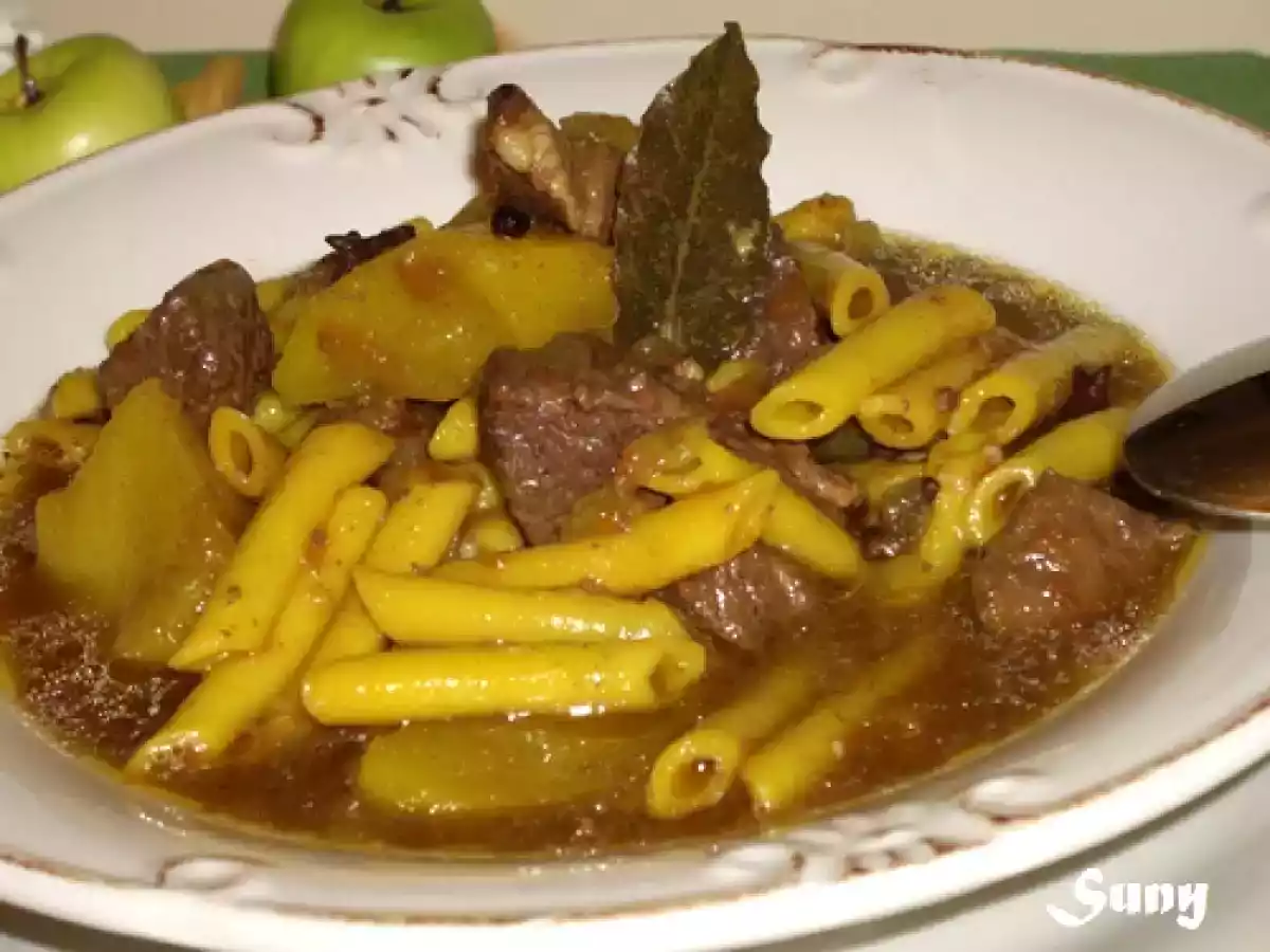 Estofado de ternera con macarrones