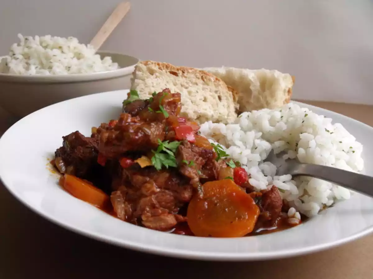 Estofado griego de cerdo