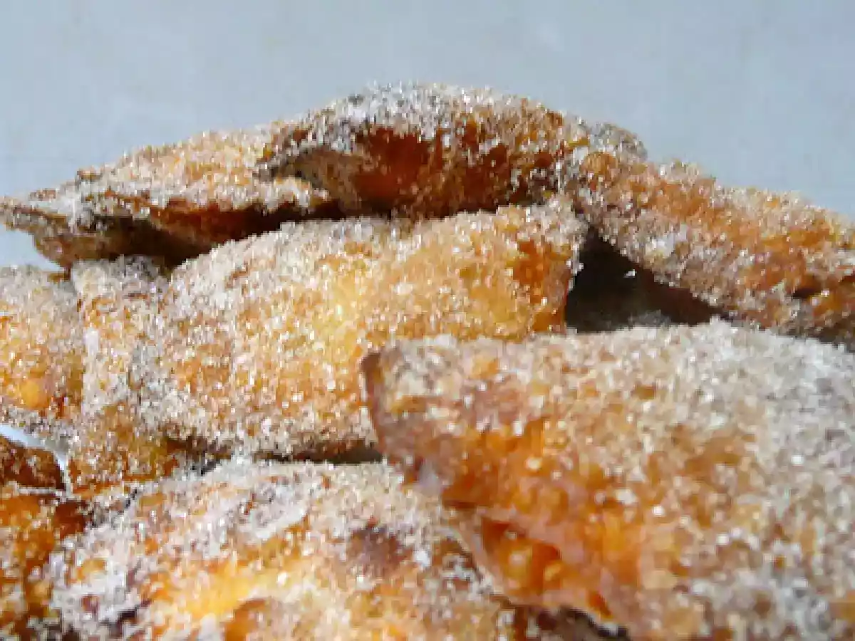 EXPLORADORES O SALTEADORES