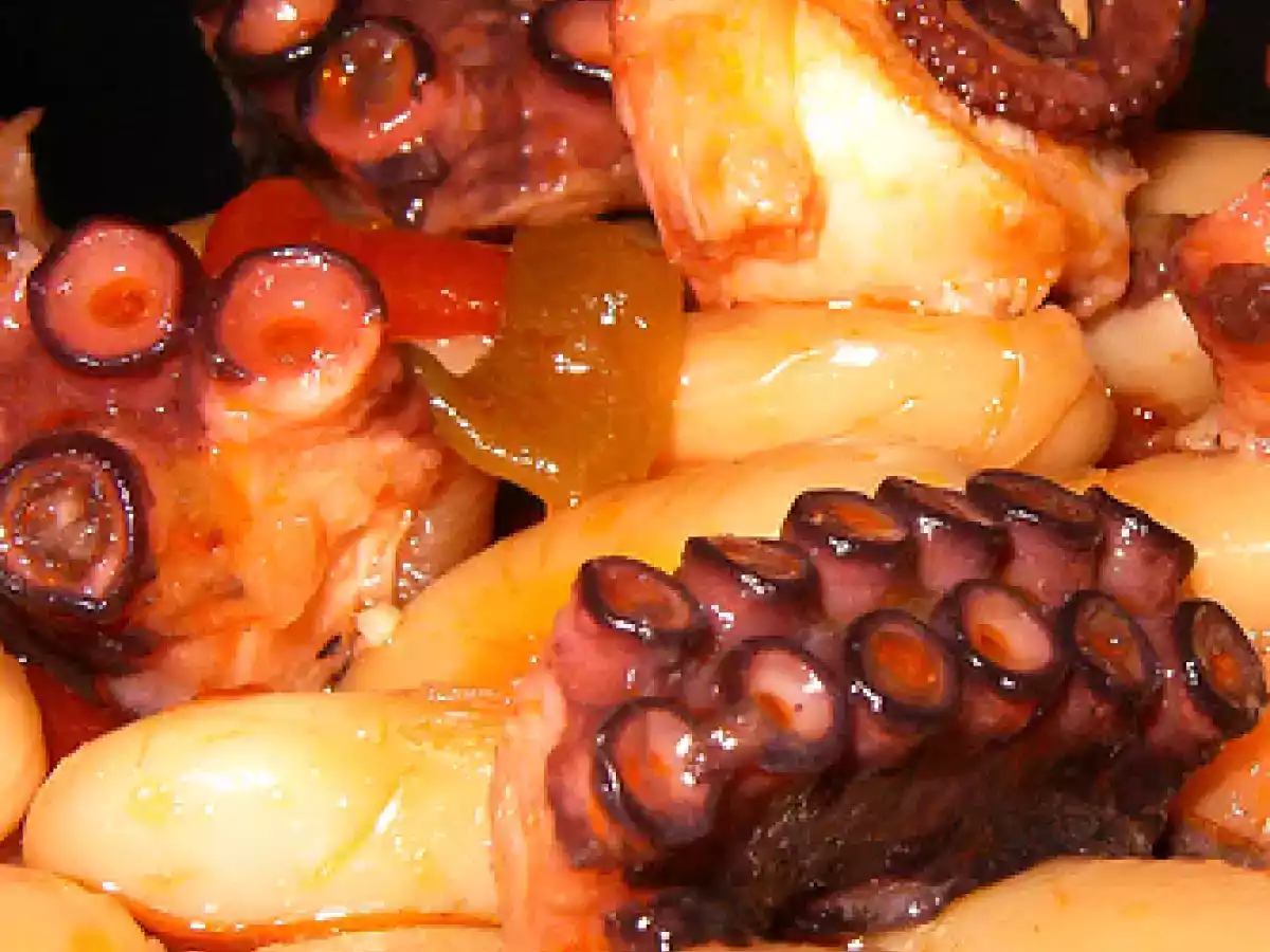Fabas (alubias blancas) con pulpo - foto 6