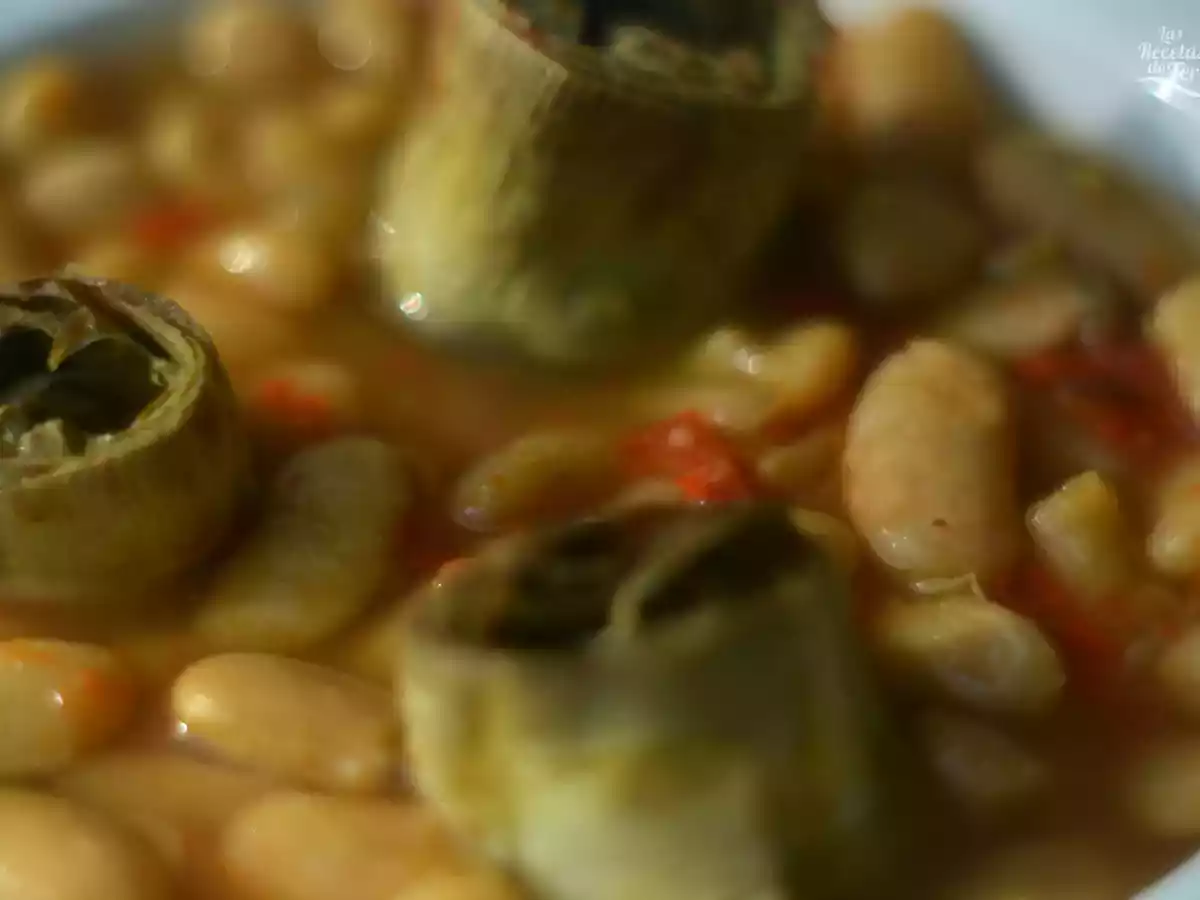 Fabes asturianas con alcachofas