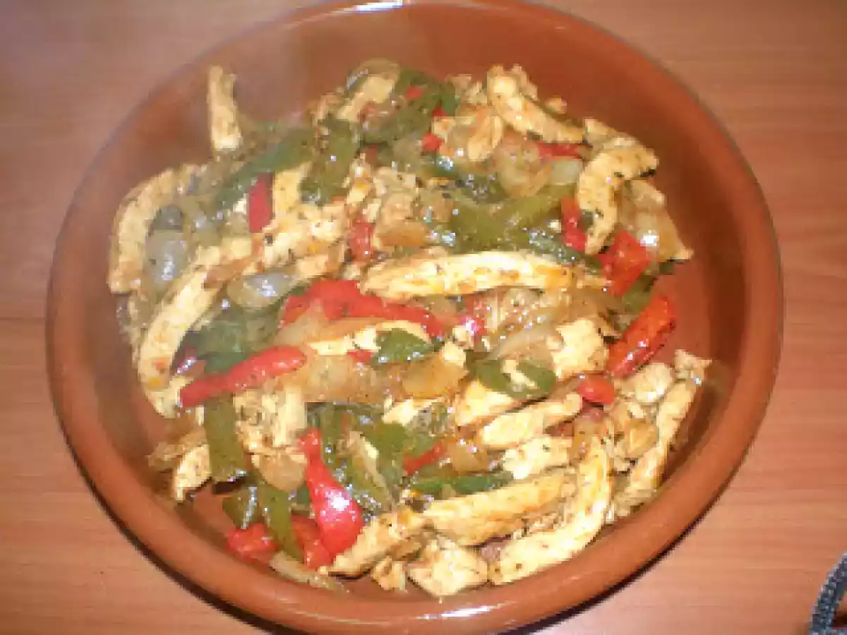 Fajitas tex-mex y queso fundido con chorizo. - foto 8