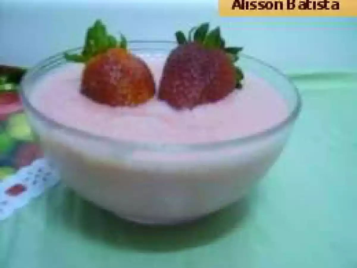 FALSO MOUSSE DE MORANGO