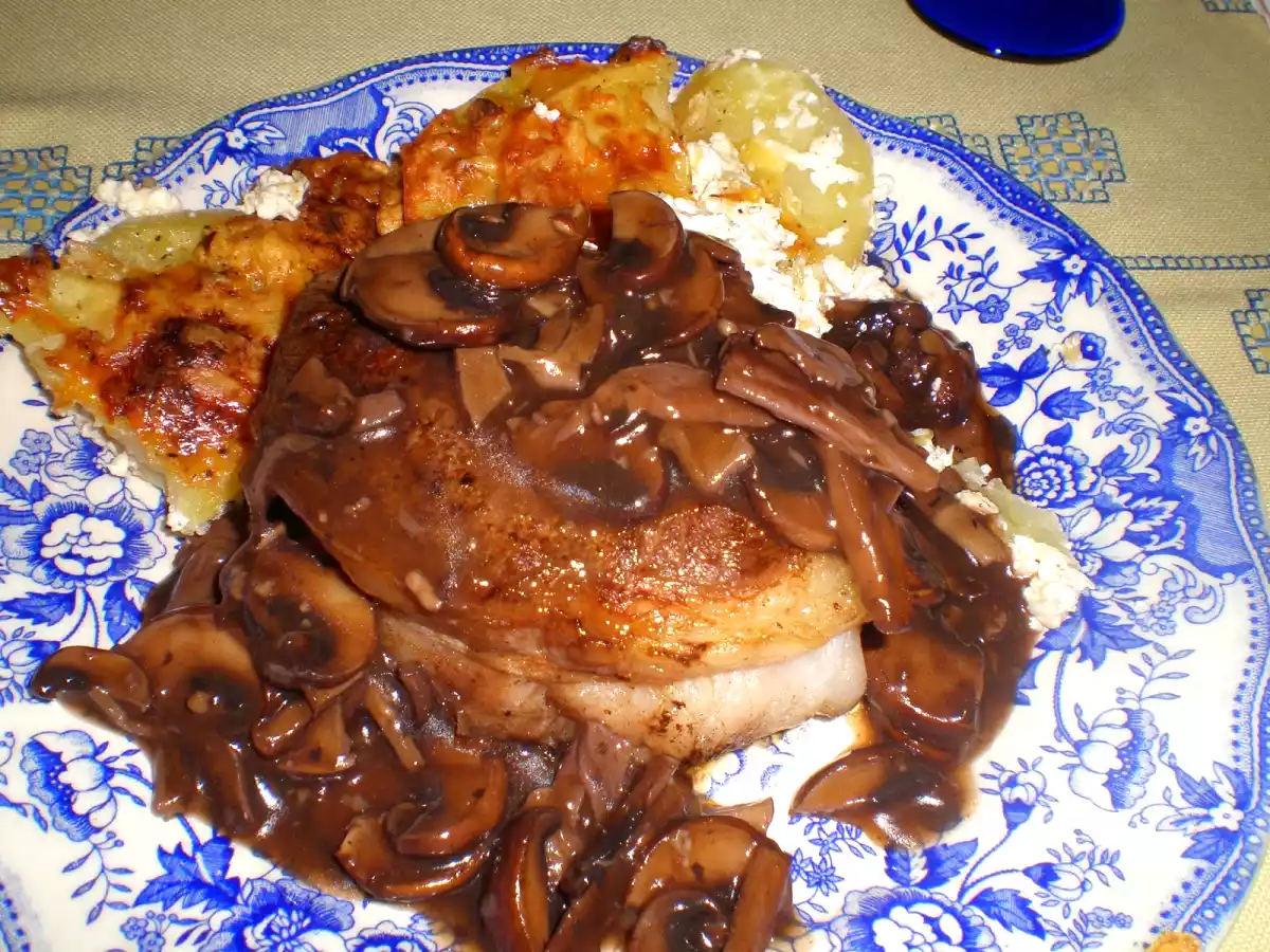 Falso solomillo en salsa de setas