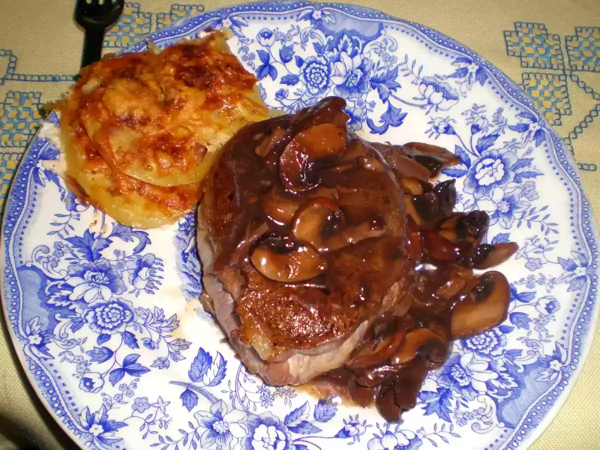 Falso solomillo en salsa de setas - foto 2