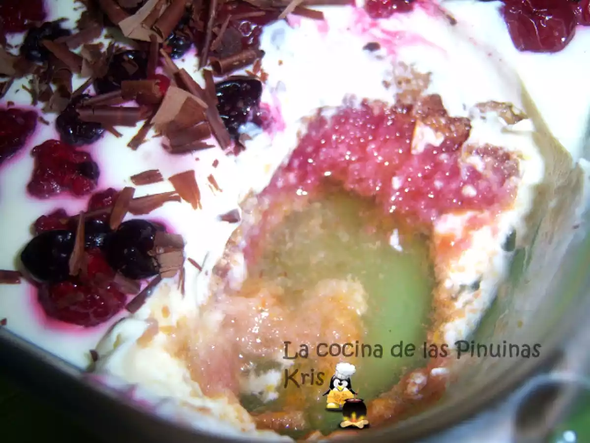 FALSO TIRAMISÚ DE FRUTOS ROJOS - foto 2