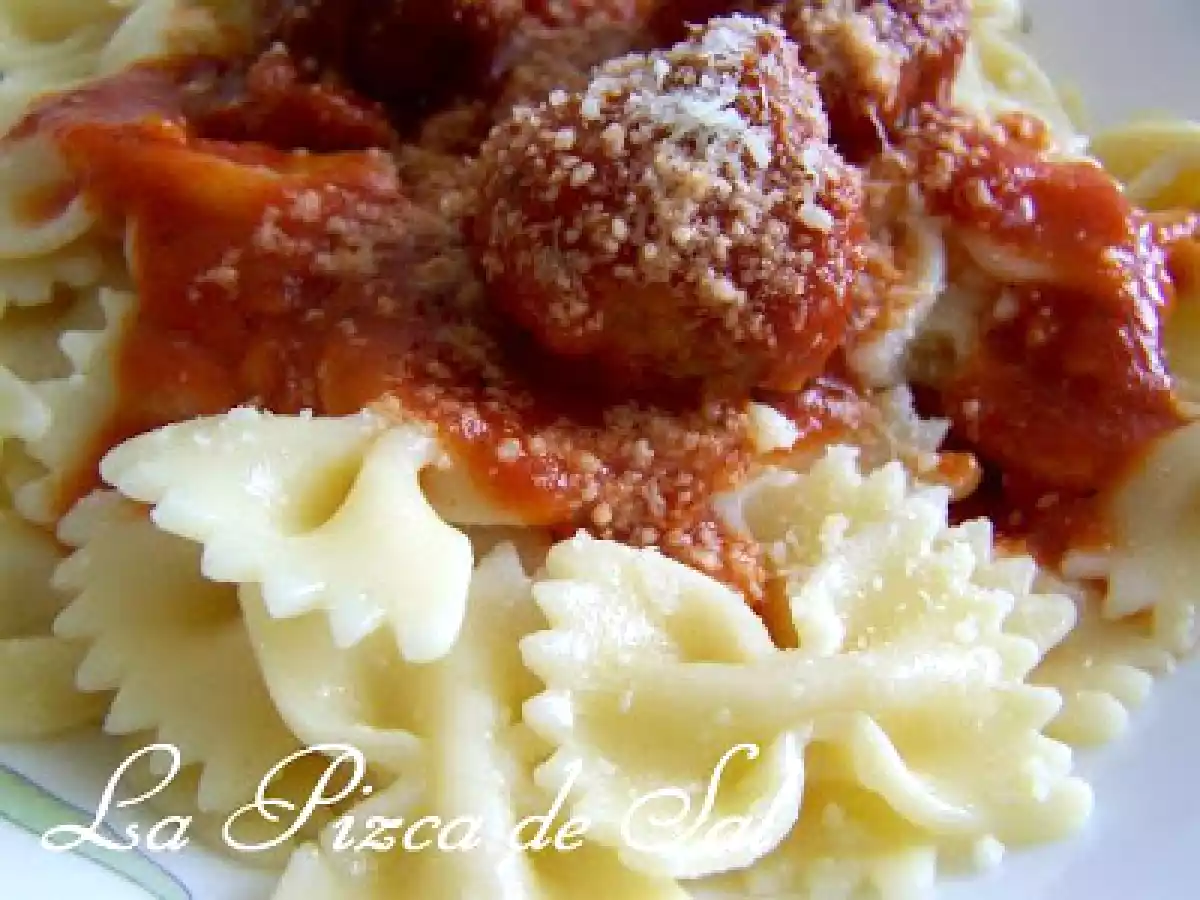 Farfalle en bolitas de carne - foto 2