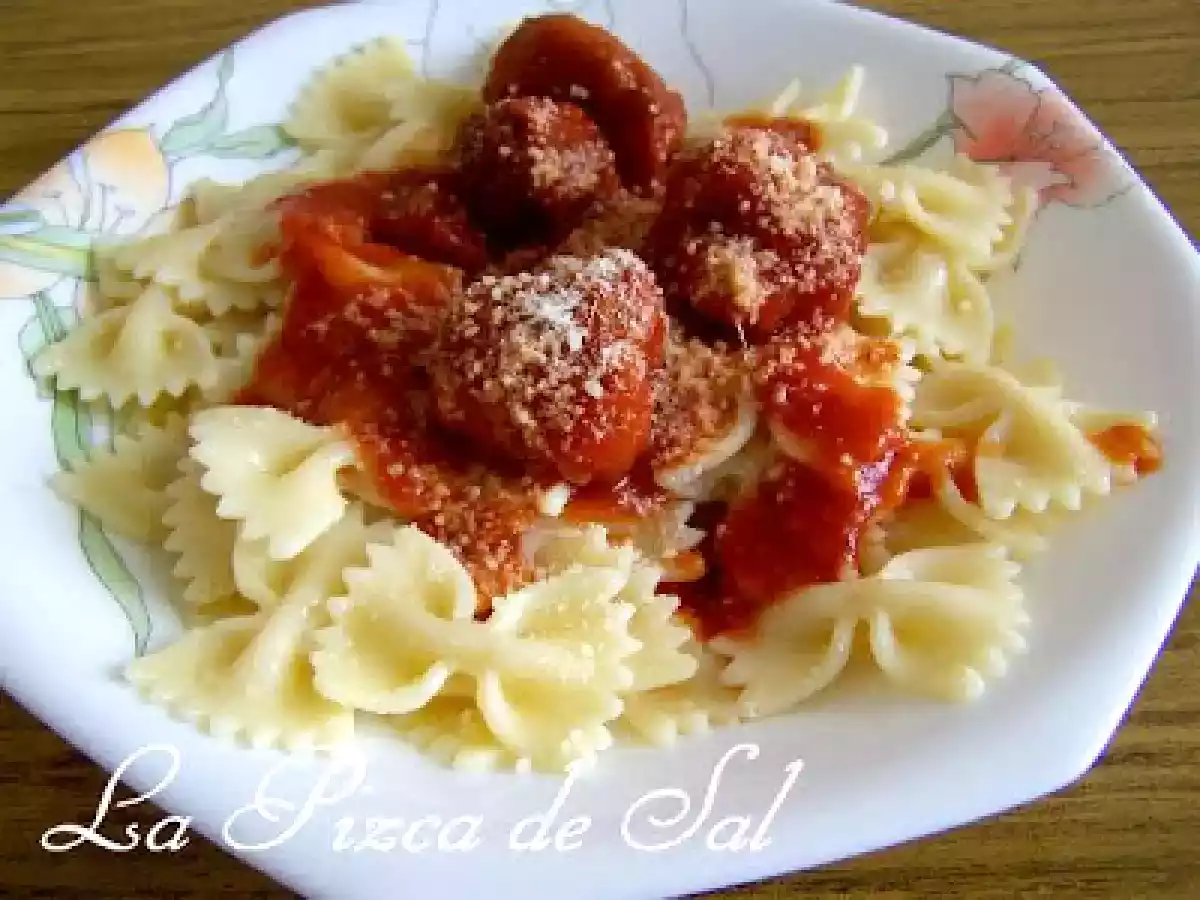 Farfalle en bolitas de carne - foto 3