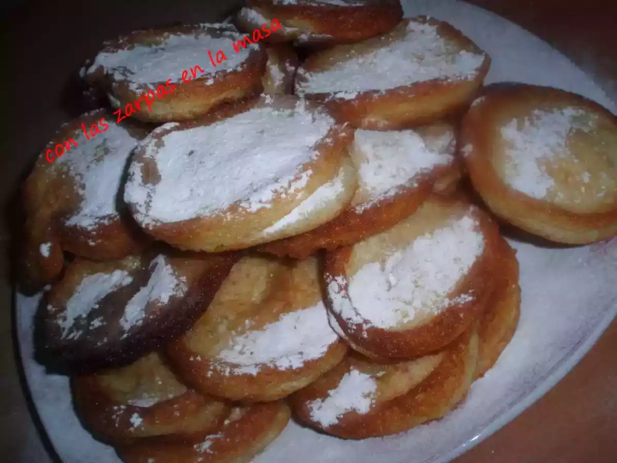 Febrero = crespillos de carnaval