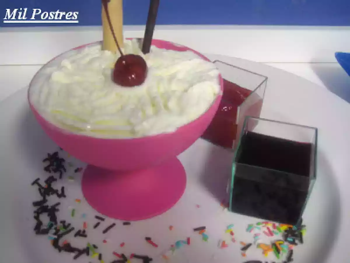 Ferienküche: Helado de queso mascarpone con dos salsas - foto 2