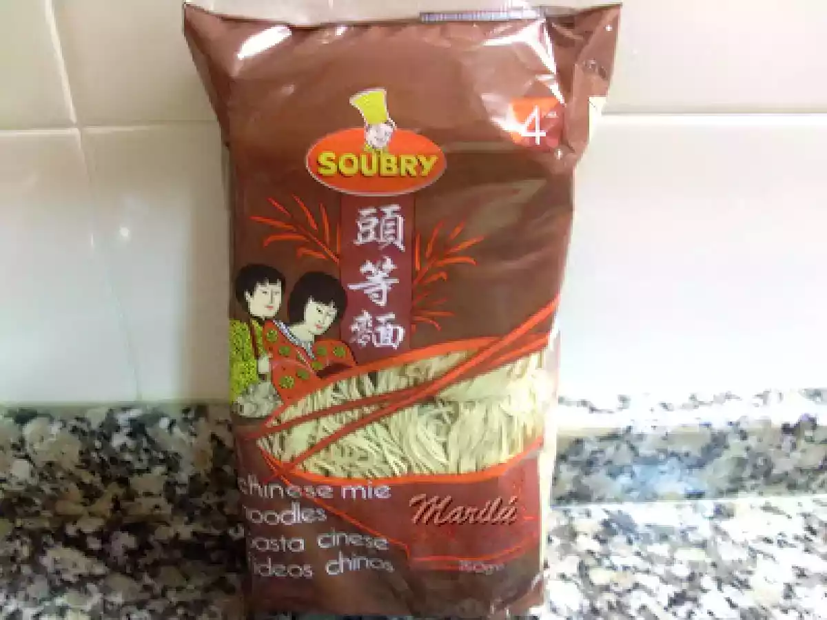 Fideos chinos con verduras y carne - foto 3