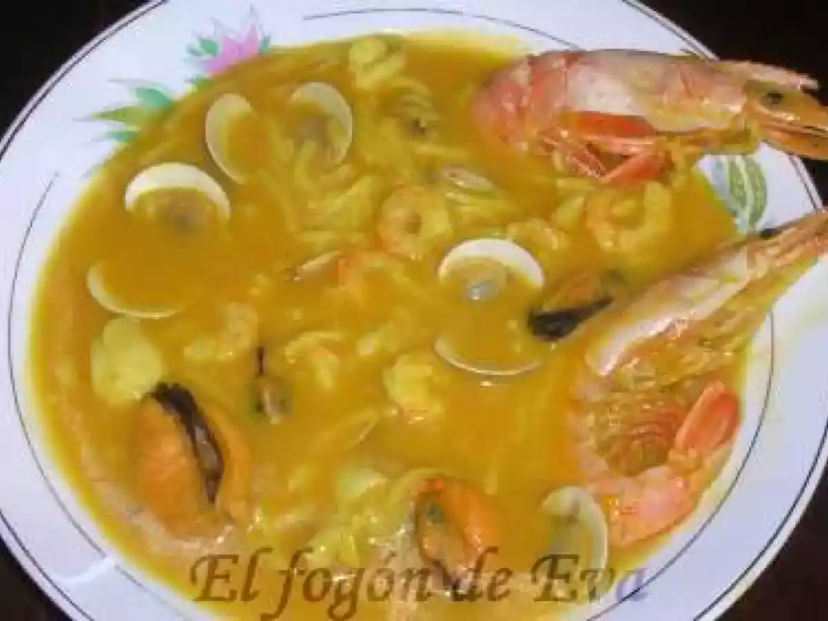 FIDEOS GUISADOS A LA MARINERA