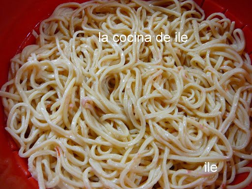 Fideos o tallarines de morrones o pimientos rojos - Receta Petitchef