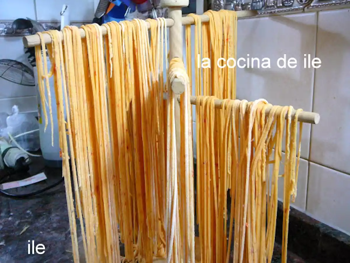 Fideos o tallarines de morrones o pimientos rojos - foto 4