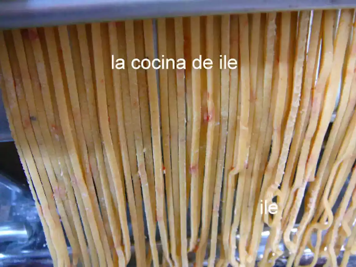 Fideos o tallarines de morrones o pimientos rojos - foto 5