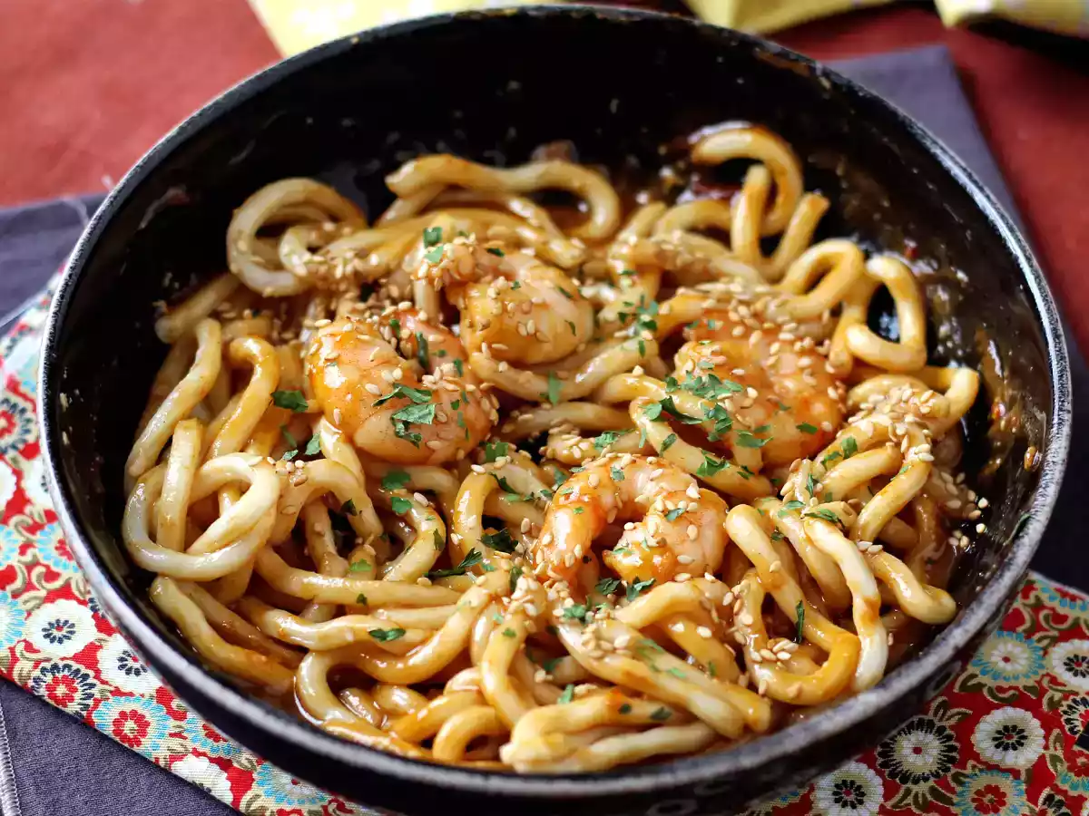 Fideos udon con gambas y salsa de cacahuete picante - foto 5