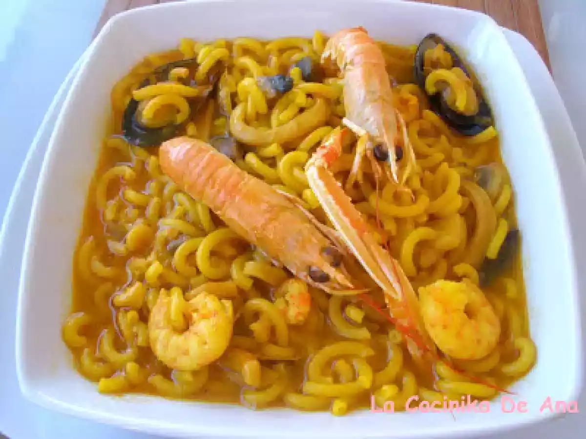 Fideúa a la marinera