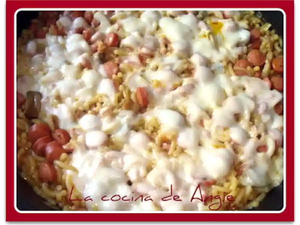 FIDEUÁ CON QUESO