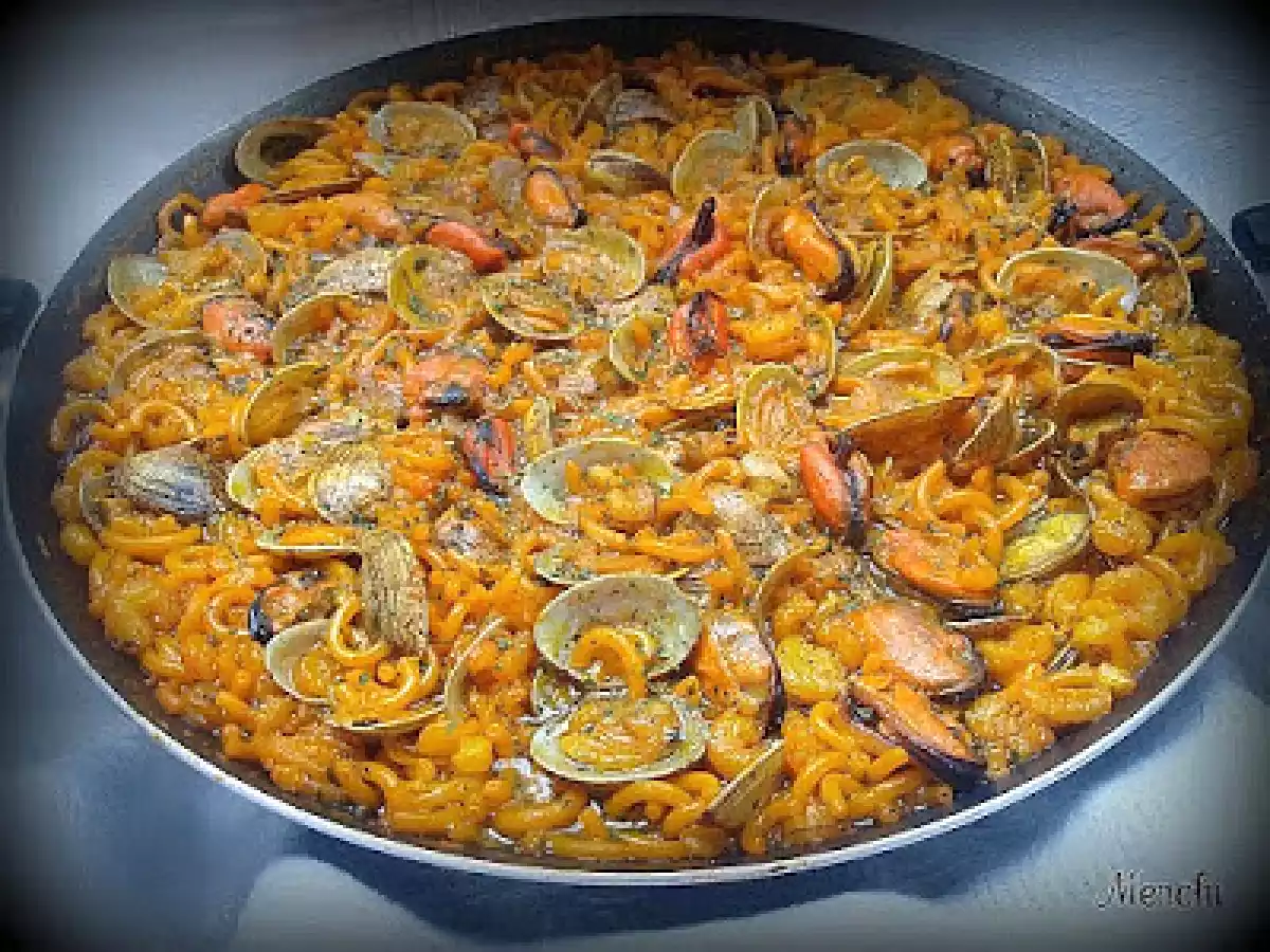 Fideuá de mariscos