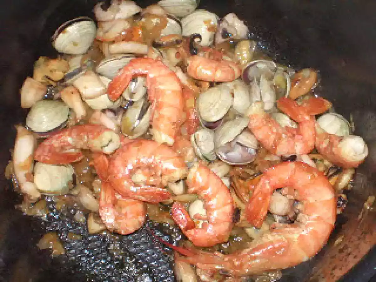 FIDEUÀ EMPEZADA CON MÁQUINAS Y TERMINADA EN HORNO - foto 9