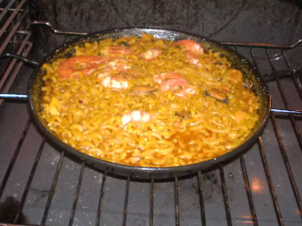 FIDEUÀ EMPEZADA CON MÁQUINAS Y TERMINADA EN HORNO - foto 18