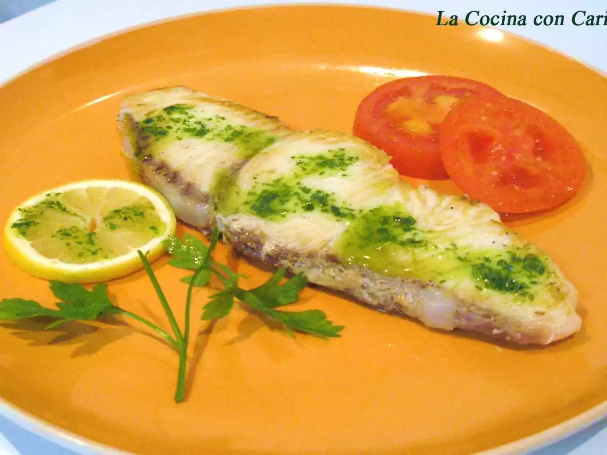Filete de Marrajo a la placha con salsa de perejil