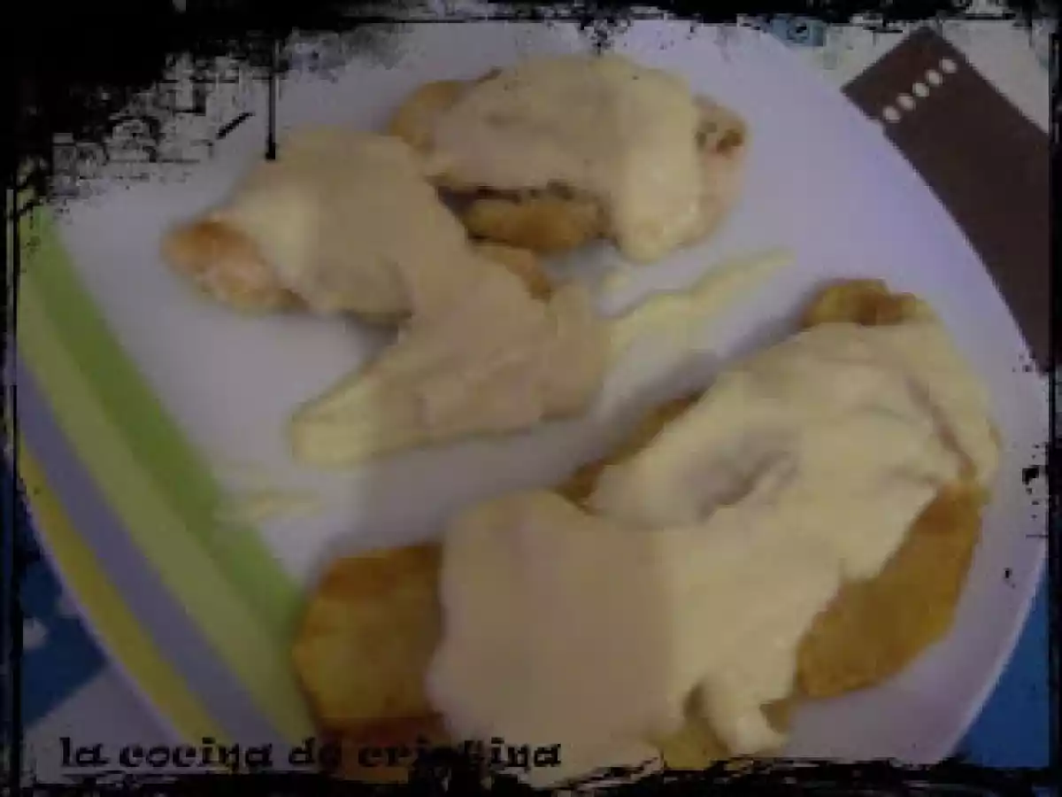FILETE DE POLLO CON BECHAMEL DE QUESO
