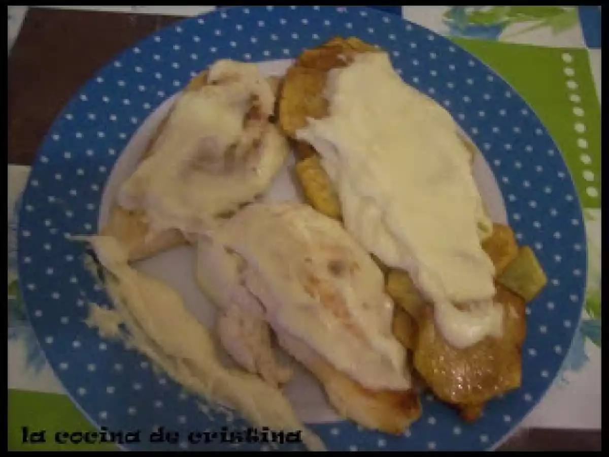 FILETE DE POLLO CON BECHAMEL DE QUESO - foto 2