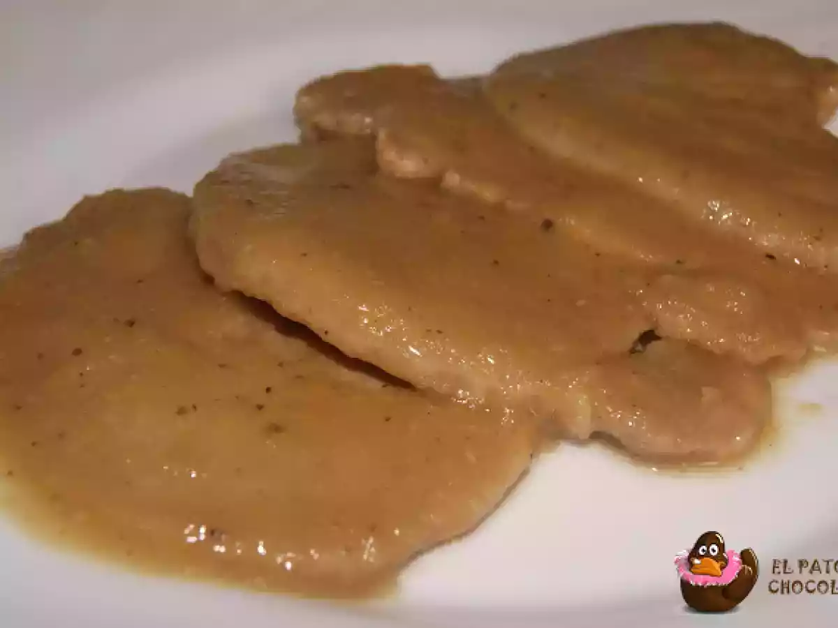 FILETES DE CERDO ENCEBOLLADOS