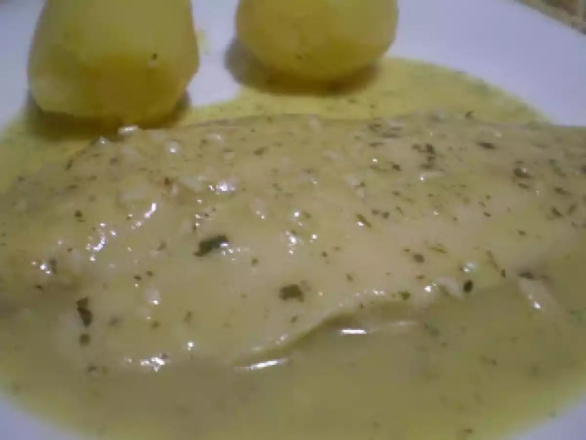 FILETES DE GALLO EN SALSA VERDE