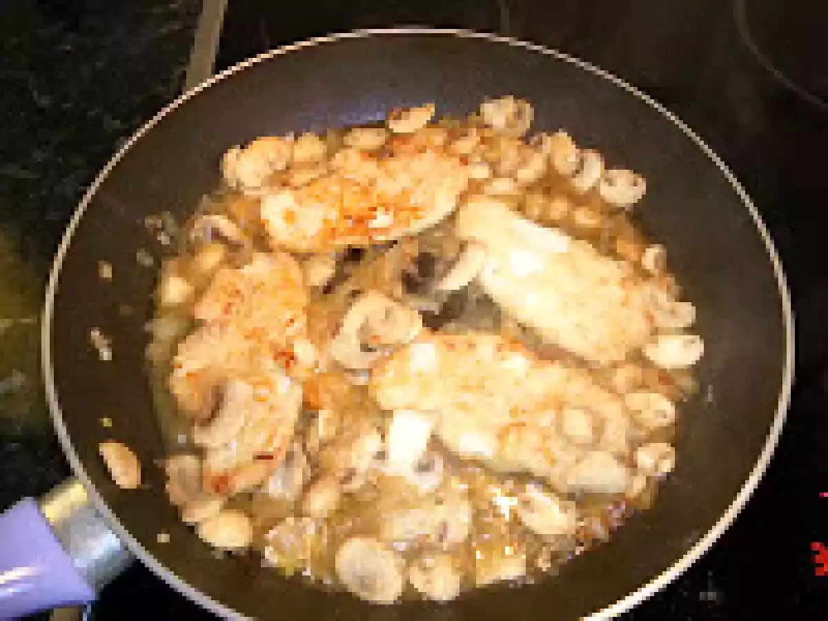 Filetes de lomo con champiñones.