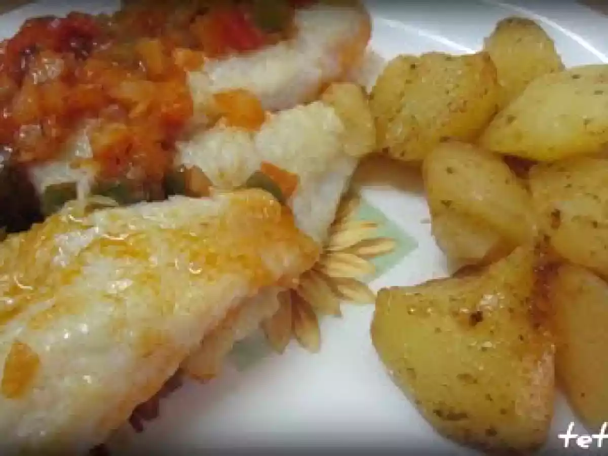 Filetes de Panga con Sofrito y Patatas al Ajillo (fussioncook)