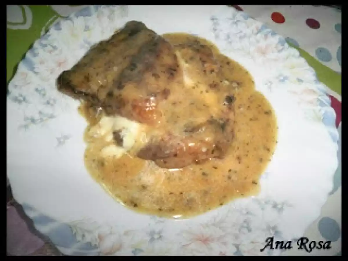 FILETES DE PANGA RELLENOS EN SALSA